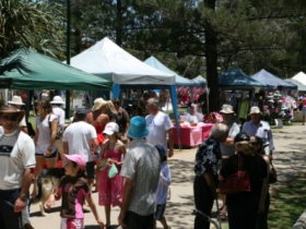 Coolangatta Art And Craft Markets - Tourism Bookings 3