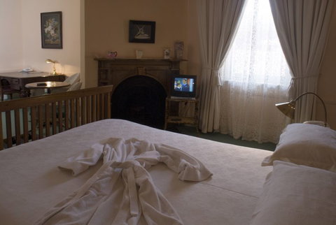 Imperial Fine Accommodation - Events Australia 0