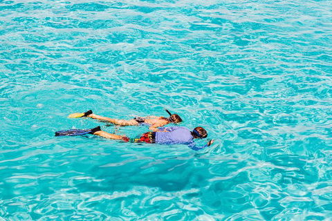 VIP Luxury Chartered Escapes, Exploring The Reef At Your Own Pace - Events Australia 29