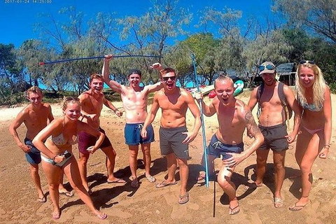 1770 CASTAWAY SURVIVOR 4 Day 3 Night Island Adventure Tour - Events Australia 0