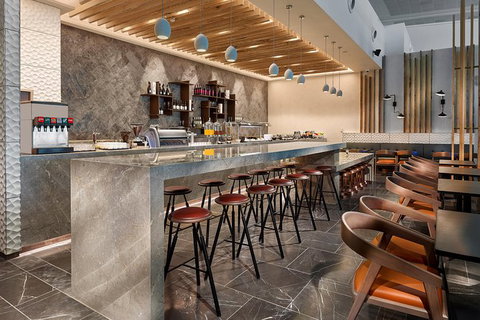 Brisbane Airport International Departure Plaza Premium Lounge - Tourism Bookings 3