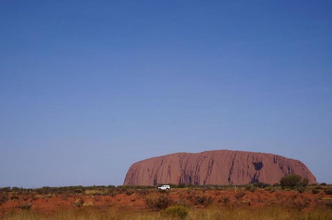 Best Of Ayers Rock: Sunset Uluru And Sunrise Kata Tjuta Small Group Tours - Events Australia 9