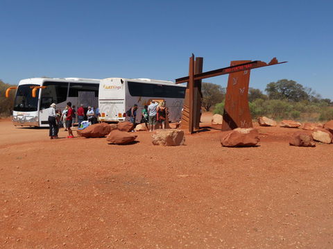 Uluru (Ayers Rock) To Alice Springs One-Way Shuttle - Events Australia 2