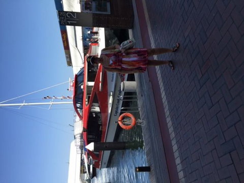 Sydney Harbour Hop-on Hop-off Cruise - Events Australia 4