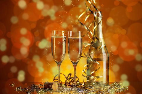 Christmas Day 3 Hour Sydney Harbour Lunch Cruise Inc. Christmas Buffet And DJ - Events Australia 1