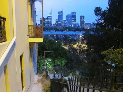 Sydney Crimes And Passions Walking Tour Of Kings Cross - Tourism Bookings 6