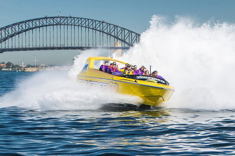 30-Minute Sydney Harbour Jet Boat Ride: Thunder Twist - Tourism Bookings 4