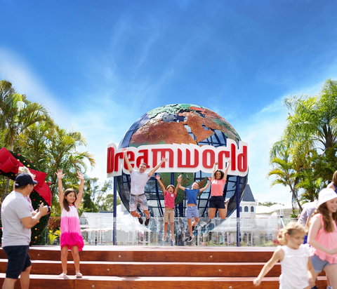 Dreamworld - Tourism Bookings 0
