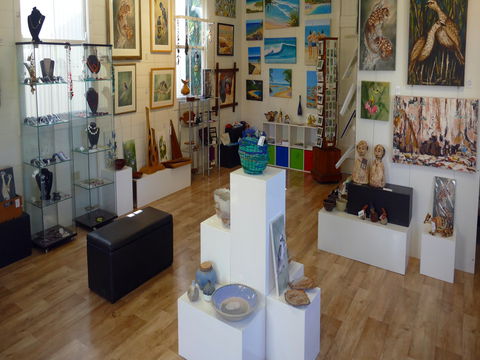 Cardwell Gallery And Gift Shop - Events Australia 1