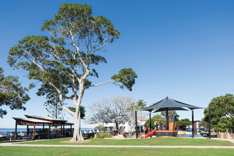 Eddie Santaguiliana Way - Events Australia 0