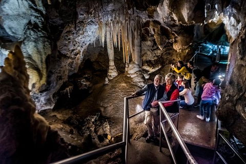 Jenolan Caves: Imperial Cave Tour - Events Australia 3