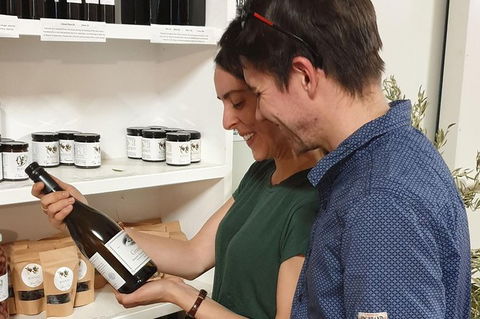 Motorcycle & Sidecar Wine Tasting Tour - Tourism Bookings 5