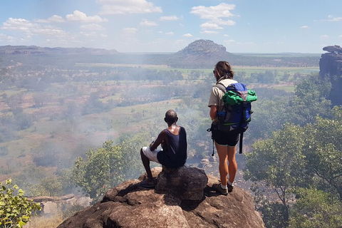 Arnhem Land Injalak Hill Full-Day Tour From Darwin - Events Australia 9