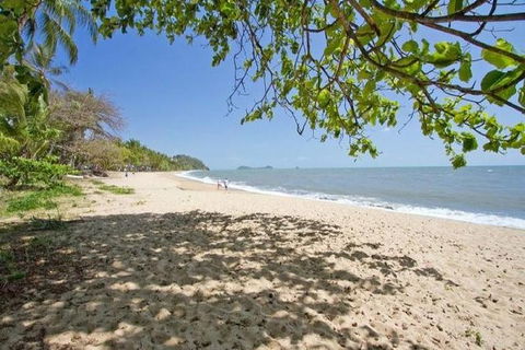 Airport Transfer - Palm Cove, Kewarra Beach & Trinity Beach To Cairns Airport - Events Australia 3