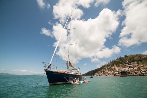 Helicopter And Magnetic Island Sailing - Tourism Bookings 0