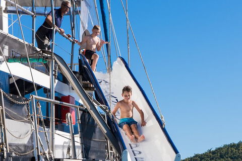 Day Sail The Whitsunday Islands On Atlantic Clipper From Airlie Beach - Events Australia 7
