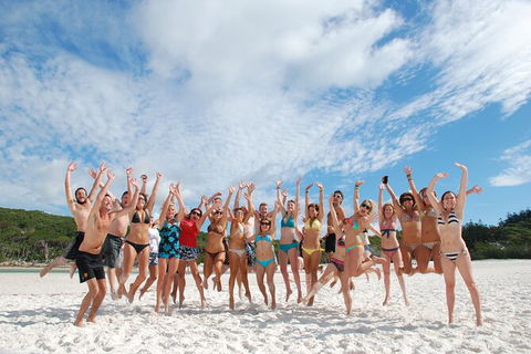 Day Sail The Whitsunday Islands On Atlantic Clipper From Airlie Beach - Events Australia 1
