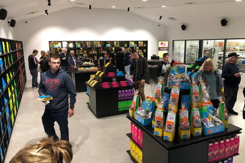 Red White & Brew - Wine, Gin & Beer Tour With Tastings From Adelaide - Tourism Bookings 3