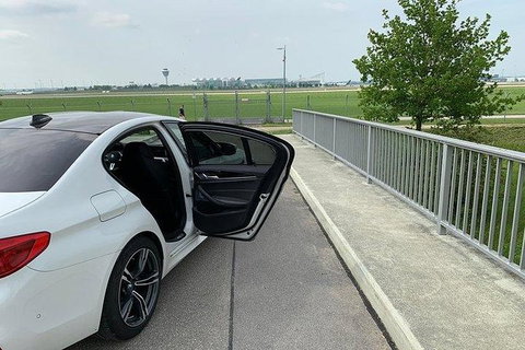 Private Transfer: Avalon International Airport (AVV) To Melbourne - Events Australia 4