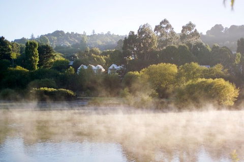 2-Day Private Daylesford & Macedon Ranges Gourmet Food Trail Tour From Melbourne - Events Australia 0