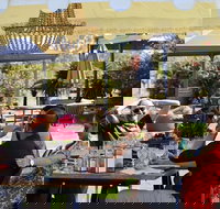 Small-Group Wine Tour in Margaret River with Tasting Plate - Events Australia