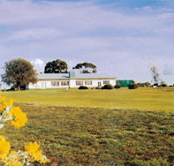 Lucindale Country Club - Tourism Bookings