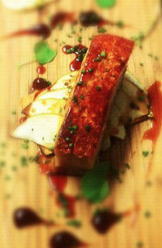 Le Pelican - Tourism Bookings 4