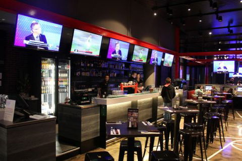 The Sporting Globe Bar & Grill - Events Australia 4