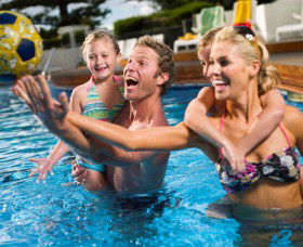 V3 Bar @ Novotel Brighton Beach - Events Australia 0