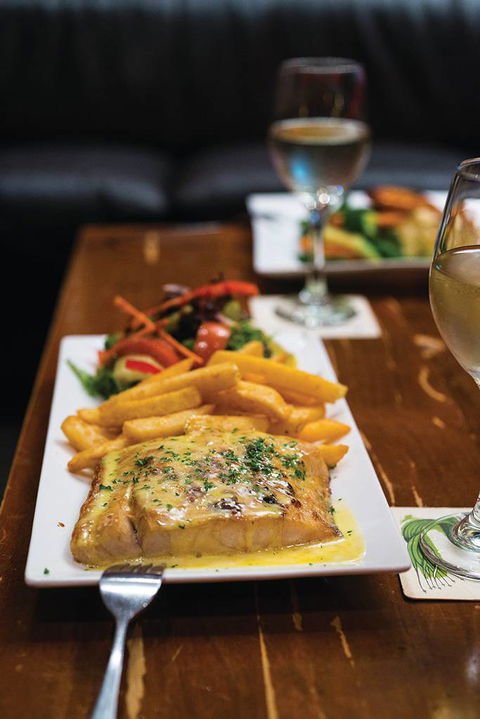 Dolly’s Bar & The Hibiscus Tavern - Events Australia 0