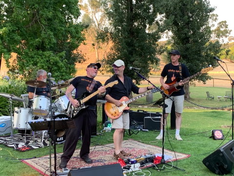 Angas Plains Wines Live In The Vines, With The Band -Wisky Jak - Tourism Bookings 2