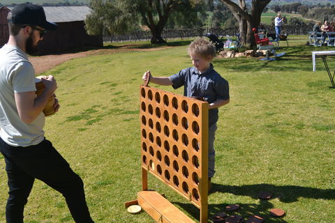 Daddy's Day Out At Borambola Wines By The Roundabout Restaurant - Events Australia 2