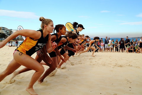 Henry Blooms Bondi Barefoot - Tourism Bookings 0