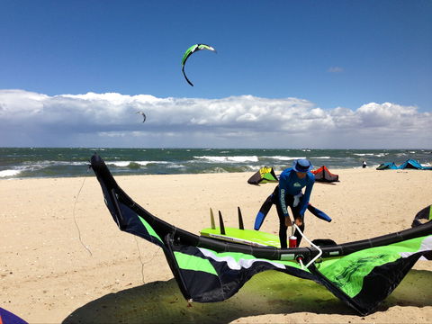 Kiteboarding Lesson - Events Australia 1