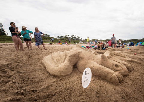 Broulee New Year's Eve Sandcastles And Sculptures - Tourism Bookings 0