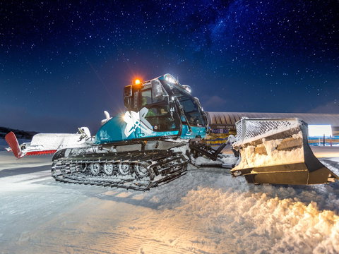 Groomer Tours At Perisher - Events Australia 4