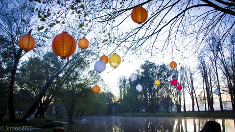 Lanterns On The Lagoon - Events Australia 0