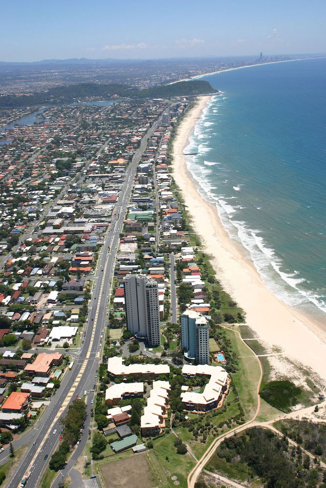 Palm Beach QLD Accommodation Europe