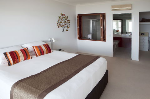 Waters Edge Apartments Cairns - Tourism Bookings 4