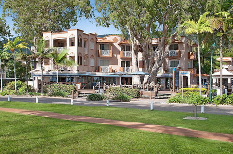 Alassio Palm Cove - Events Australia 1