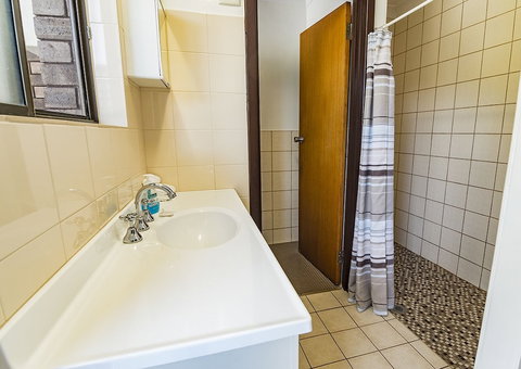 Emu Beach Chalets - Events Australia 6