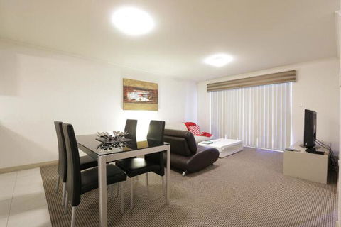 Verandah Apartments - Events Australia 1