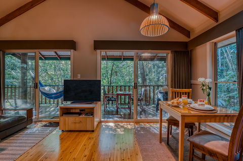 Narrows Escape Rainforest Retreat - Accommodation Europe 2