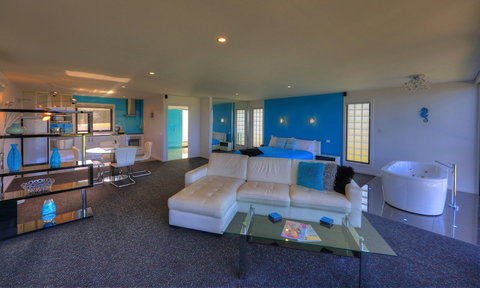 Horizon Deluxe Apartments - Events Australia 6