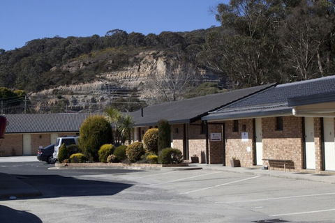 Zig Zag Motel - Events Australia 2
