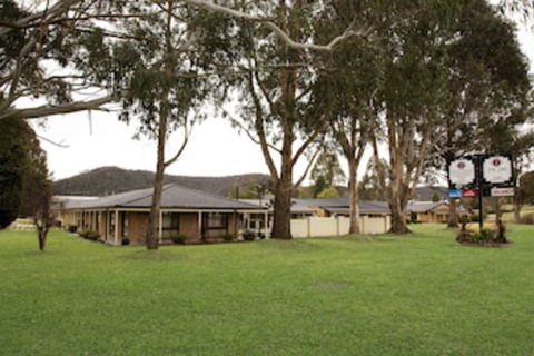 Zig Zag Motel - Events Australia 0