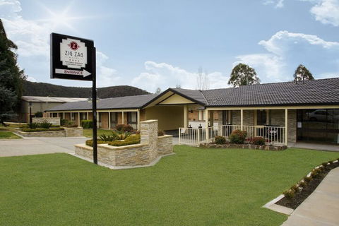 Zig Zag Motel - Events Australia 1