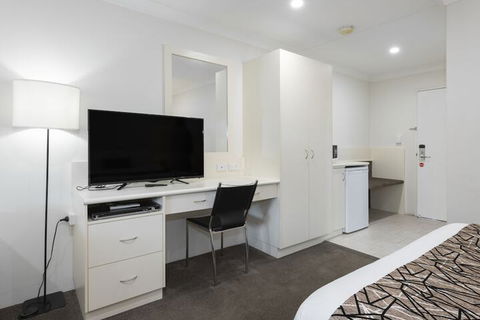 Zig Zag Motel - Events Australia 5