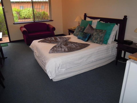 Tree Top Walk Motel - Events Australia 6