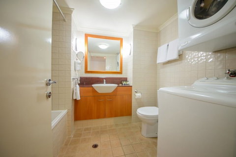 Central Cosmo Apartments - Tourism Bookings 5